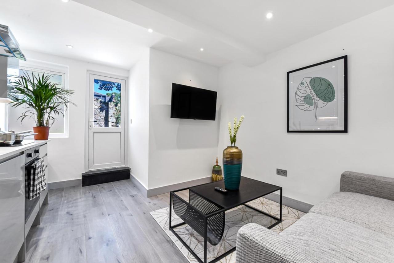 Lovely 2 Bedroom Apartment In Greater Londyn Zewnętrze zdjęcie